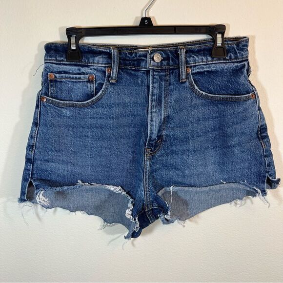 ✨ Abercrombie and Fitch Curve Love High Rise Mom Jean Shorts 6 - Picture 1 of 10